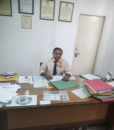 Dr. Vipin Kumar Sharma